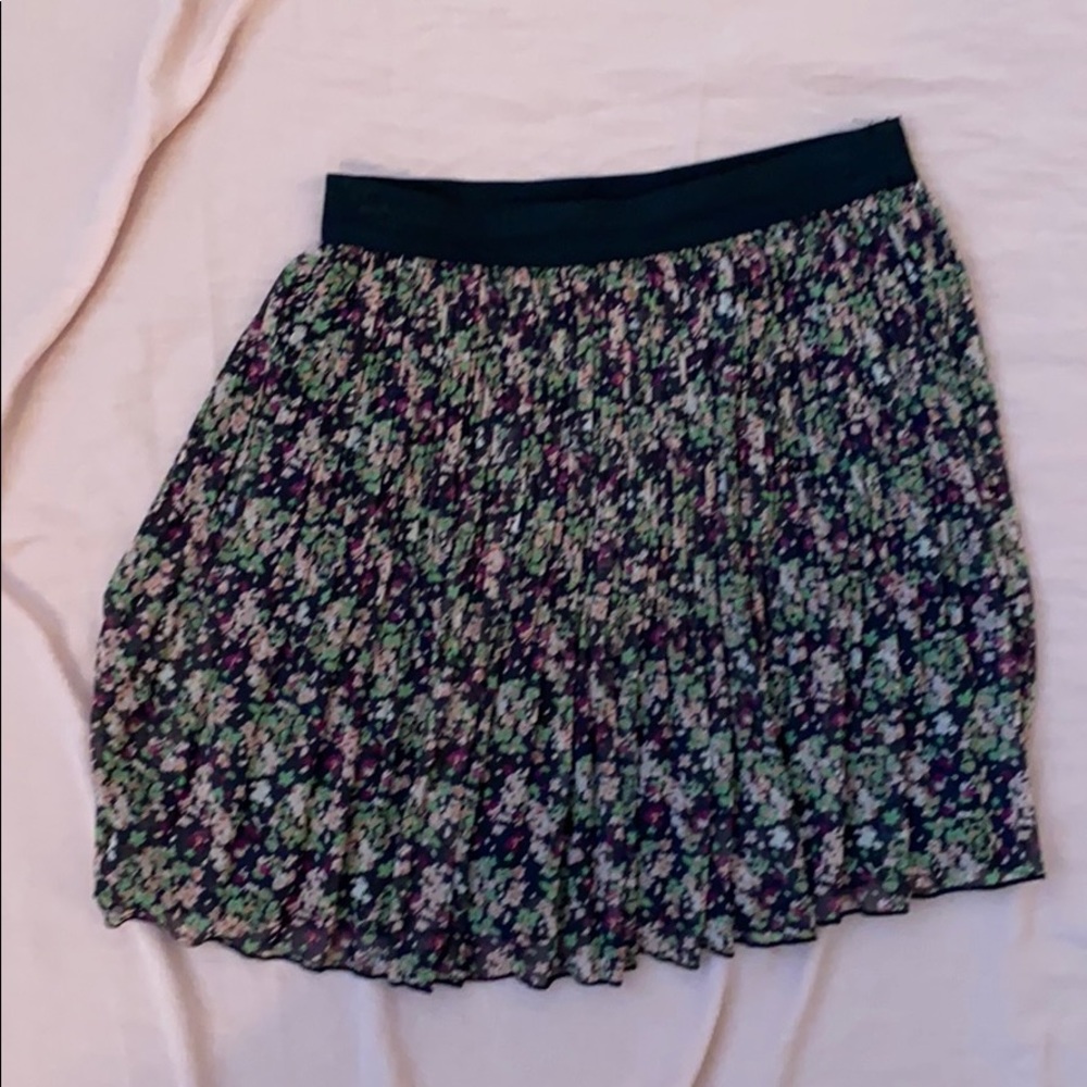 Floral mini skirt